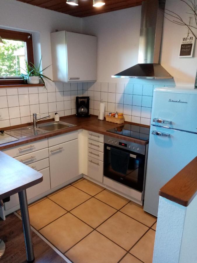 Schoene Einzimmer Wohnung Zwischen Bodensee Und Allgaeu Neukirch  Exterior photo